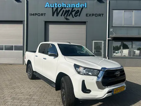 Toyota HiLux 2.4 D-4D Double Cab - 2022 - 4x4 - AUTOMAAT, AIRCO, CRUISE, NAVI