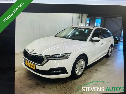Škoda Octavia Combi 1.0 TSI Ambition VIRTUAL.COCKPIT / NAVI / CARPLAY / ANDROID / CLIMA / CRUISE