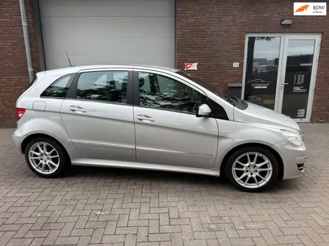 Mercedes-Benz B-klasse 180 Business Class|AUTOMAAT|NIEUWE APK|AIRCO