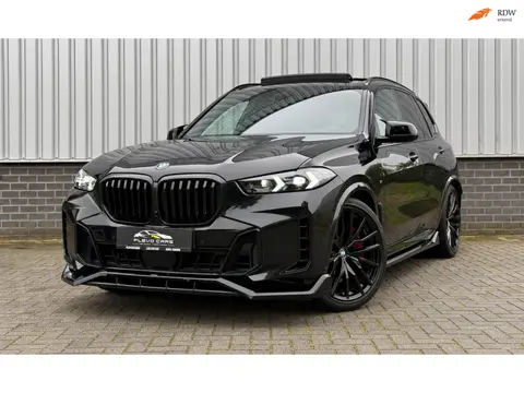 BMW X5 50e xDrive50e M-Sport PRO|489 PK|4 WIELBESTURING|PANO|MASSAGE|HEAD-UP|360|SOFTCLOSE|H&K|