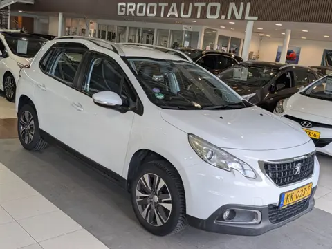Peugeot 2008 1.2 PureTech Blue Lion Automaat Airco, Cruise Control, Trekhaak, Stuurbekrachtiging