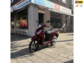 Honda Scooter Vision 110 CBS