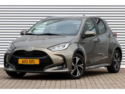 Toyota Yaris 1.5 Hybrid 115 Dynamic Navi / Carplay
