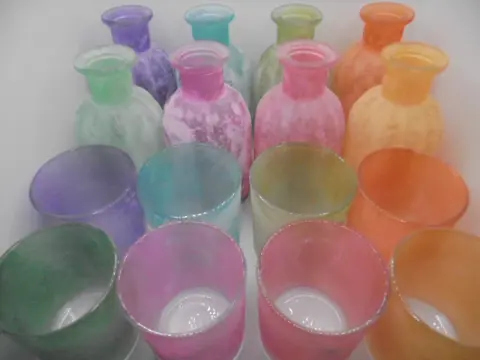 GLAZEN FLES en THEELICHT PASTEL TINTEN SET NIEUW