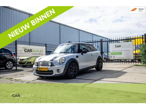 Mini 3-Deurs 1.6 Cooper 10 YEARS 2