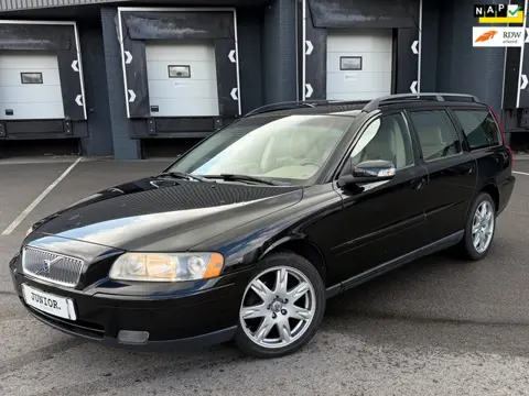 Volvo V70 2.4 Edition VOLLEDIGONDERHOUD/CRUISE/LEDER/5CILLINDER