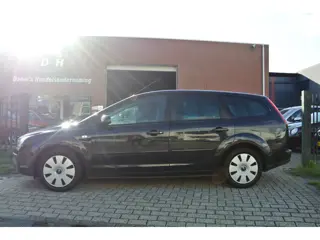 Ford Focus Wagon 1.6-16V Trend airco inruil mogelijk nap