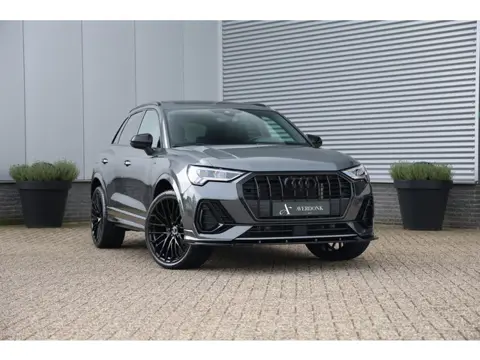 Audi Q3 45 TFSI e 245pk Competition S-Line Black Pano|360cam|Elek stoelen|DLR