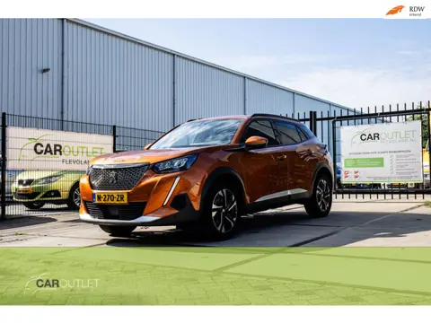 Peugeot 2008 1.2 PureTech Blue Lease Allure