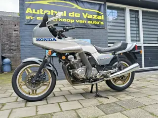 Honda Tour CB 900 F bol d or" 82 zgan