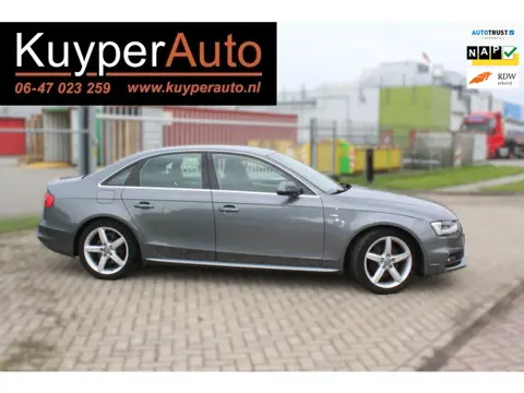Audi A4 Limousine 1.8 TFSIe Limited S line vol opties dealer onderhouden trekhaak