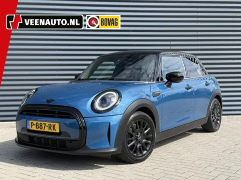 MINI 5-deurs 1.5 Cooper Apple/Navi (bj 2022, automaat)