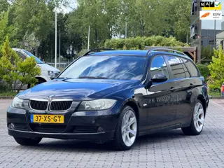 BMW 3-serie Touring 318i High Executive | APK 28-09-2027 | Automaat | Leder stoelen | Parkeersensore