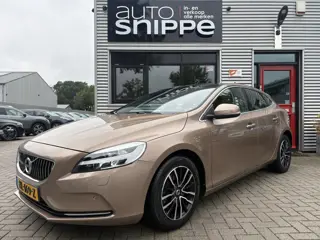 Volvo V40 2.0 T2 Nordic+ INSCRIPTION-PANODAK-DEALERONDERHOUDEN-STOELVERWARMING-VOLLEDER-TREKHAAK