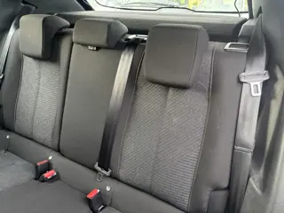 Foto 13 van Peugeot 2008 1.2 Hybrid 136 Style | Cruise control | Climate control | Apple Carplay | Android Auto