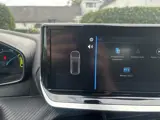 Foto 29 van Peugeot 2008 1.2 Hybrid 136 Style | Cruise control | Climate control | Apple Carplay | Android Auto