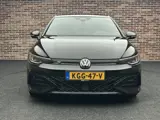 Foto 26 van Volkswagen Golf 1.5 eTSI R-Line Edition Pano|Head up