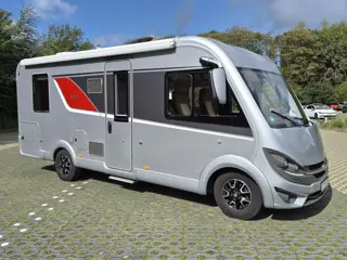Bürstner Ixeo Automaat Integraal Queensbed 2x airco Automaat