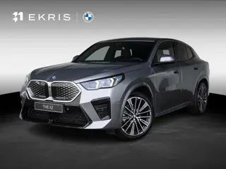 BMW iX2 eDrive20 Pure Edition 67 kWh M Sportpakket | Premium Pack