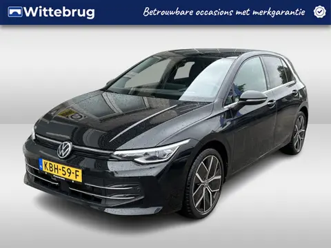 Volkswagen Golf 1.5 eTSI / AUTOMAAT/ PANO/ APP-CONNECT/ ACC/ PARK.SENSOR.V+A/ CAMERA/ STUUR+STOELVER