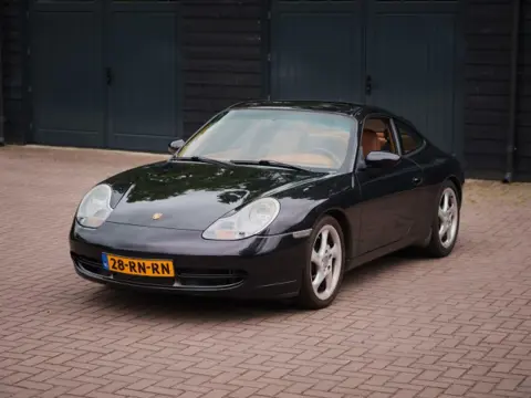 PORSCHE 996  Coupe - Millennium Edition - Violet Chromaflair - Manual! 