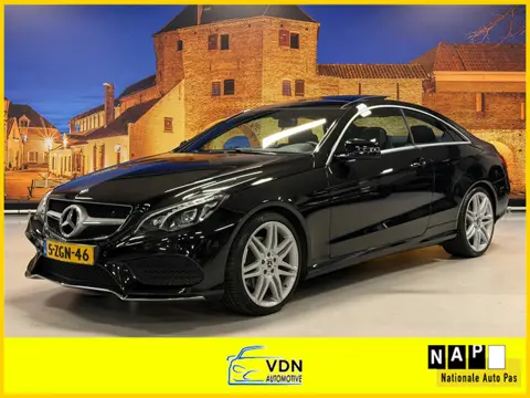 Mercedes-Benz E-klasse Coupé 200 AMG Automaat Panodak Leer LED