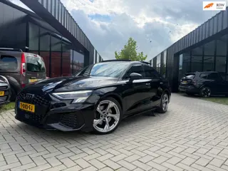Audi A3 Limousine 35 TFSI edition one S-tronic Pano Sfeer HUD Camera