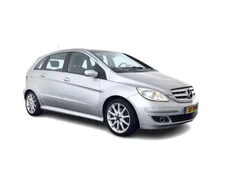 Mercedes-Benz B-Klasse 180 CDI Aut. *LEATHER-FABRIC | AIRCO | CRUISE | COMFORT-SEATS | TOWBAR | 17''
