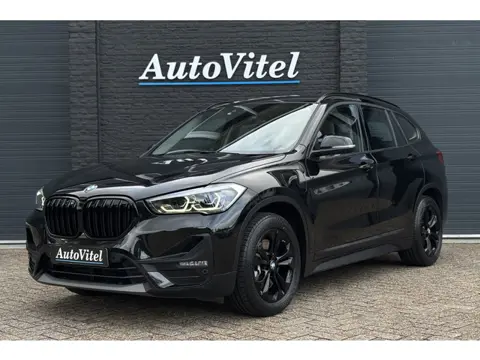 BMW X1 xDrive25e | Trekhaak | LED | PDC V & A | Elektrische Klep | DAB | 35x op voorraad!
