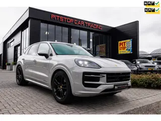 Porsche Cayenne 3.0 E-Hybrid, Passenger display, *Krijt*, MY2024, NL Auto!