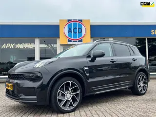 Lynk & Co 01 1.5 261pk PHEV 7DCTH | Black Edition | Orig.NL | PanoramaDak | 360 graden Camera | Carp