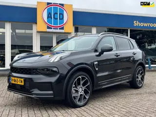 Lynk & Co 01 1.5 261pk PHEV 7DCTH | Black Edition | Orig. NL | PanoramaDak | 360 graden Camera | Car