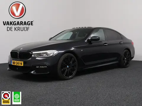BMW 5-serie 540i High Executive M-Pakket | Kleppensysteem | 360° Camera | ACC | Trekhaak!