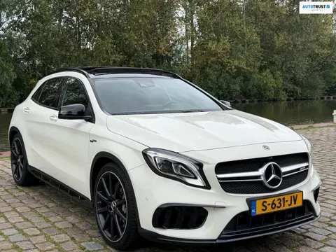 Mercedes-Benz GLA-klasse AMG 45 4MATIC Premium Plus DEALER ONDERHOUDEN H&K SOUND DUBBELE PANO CARBON