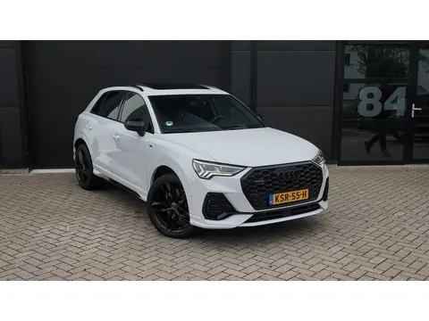 Audi Q3 45 TFSI quattro | 3 x S-Line | Pano | B&O | Keyless | Matrix