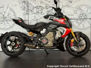 Ducati DIAVEL V4 RS (bj 2026)