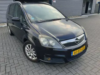 Opel Zafira 1.8 Executive
