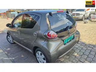 Toyota AYGO 1.0 VVT-i /Airco/ Nw APK/ Bluetooth/ Garaantie