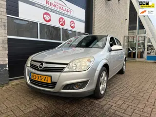 Opel Astra 1.6 Temptation Met jaar Apk