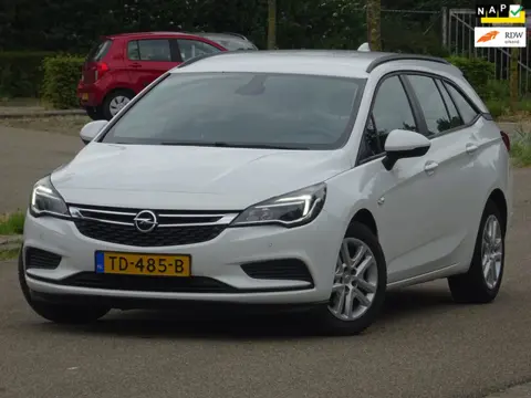 Opel Astra Sports Tourer 1.0 Online Edition BJ2018 NAP/NAVI