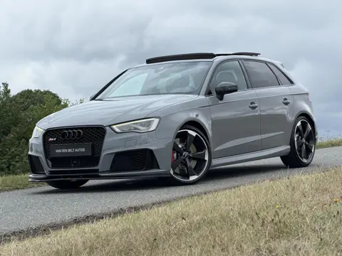 Audi RS3 2.5 TFSI 420PK Quattro |Pano |Milltek |Maxton |Keyless |B&O |Elektr stoelen |Camera |Alarms