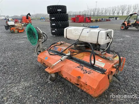 Tuchel Profi 200-600 Broom Attachment (bj 2011)