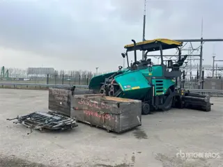 Vögele SUPER 1803-2 Wheel Asphalt Paver (bj 2011)