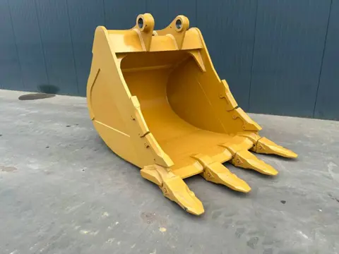 Cat 352 - TB - Rock Bucket (bj 2026)