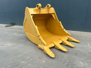 Cat 352 - TB - Rock Bucket (bj 2026)