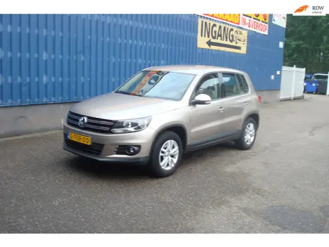 Volkswagen Tiguan 1.4 TSI Sport&Style R-line Edition, Trekhaak, Airco