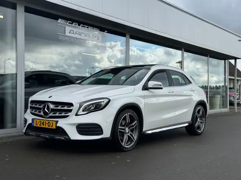 Mercedes-Benz GLA-klasse 200 AMG line automaat , panoramaschuifdak , trekhaak