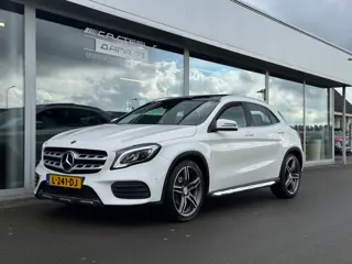 Mercedes-Benz GLA-klasse 200 AMG line automaat , panoramaschuifdak , trekhaak