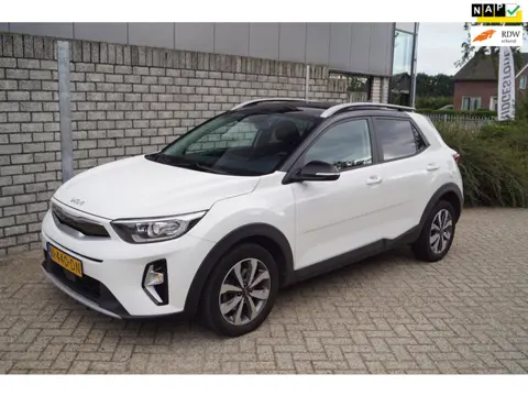 Kia Stonic 1.0 T-GDi MHEV DynamicPlusLine Autom Navi Camera Clima Cruise PDC Apple Carplay Keyless D