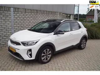Kia Stonic 1.0 T-GDi MHEV DynamicPlusLine Autom Navi Camera Clima Cruise PDC Apple Carplay Keyless D